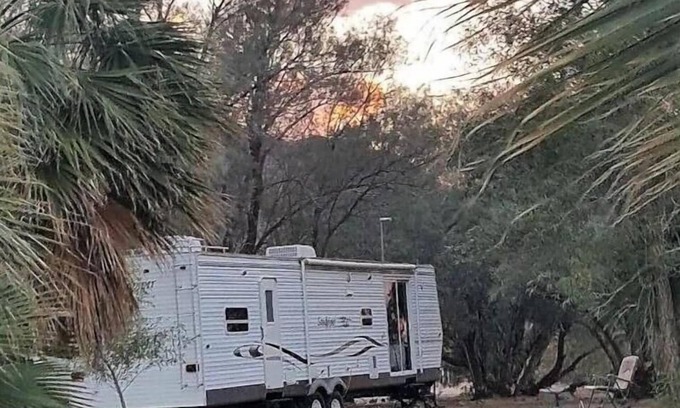 Newberry Springs House | Cozy Koi Pond Trailer: Perfect for Family Getaways