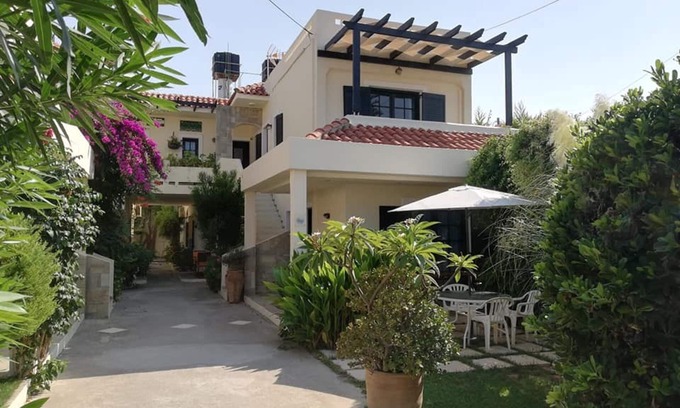 Kokkini Chani Apartment | Charming Kokkini Hani Apartment Near Beach with Pool & Spa