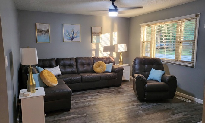 Kokomo House | Discover Kokomo's Mini Manor: Cozy Family Retreat Awaits!