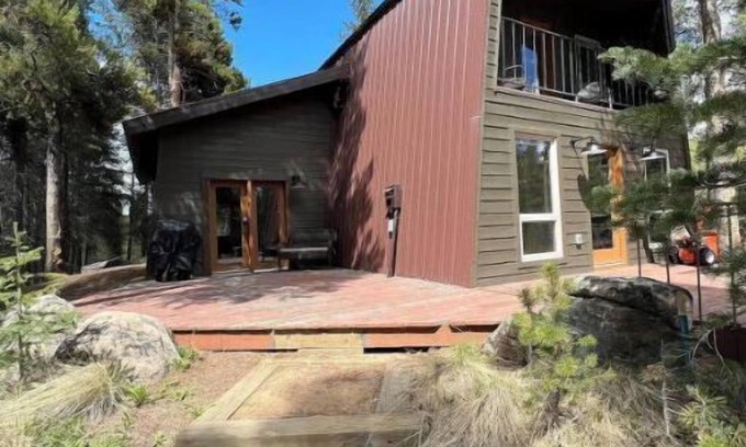 Leadville House | Explore Kokoro: 3 Bedrooms, Loft & Family-Friendly Amenities