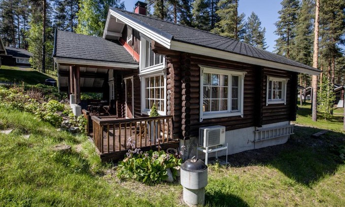 Koli National Park Ski Chalet | Pet-Friendly Kolin Vernetti 3 with Private Beach Access