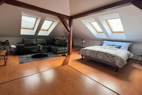 Ostrava Apartment | Family-Friendly Kollarova Apartment - 4-Star Comfort Awaits