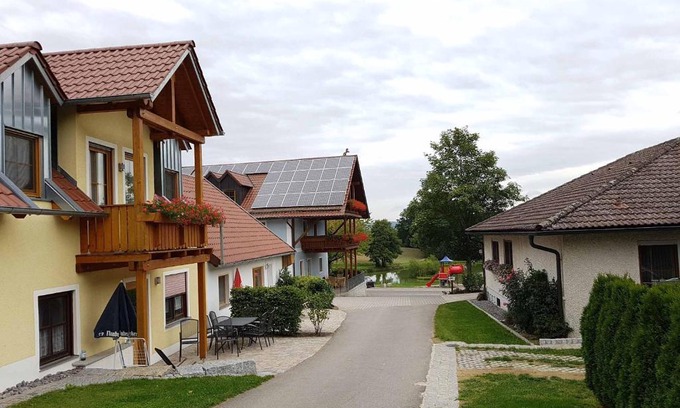 Neunburg vorm Wald House | Family-Friendly Kollerhof with Pet Amenities and Great Reviews