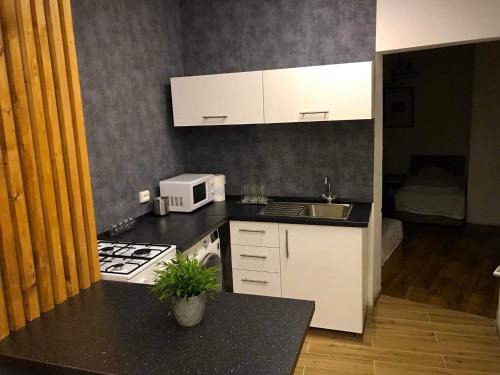 Vac Apartment | Comfortable Komfort Apartman - Family-Friendly Getaway
