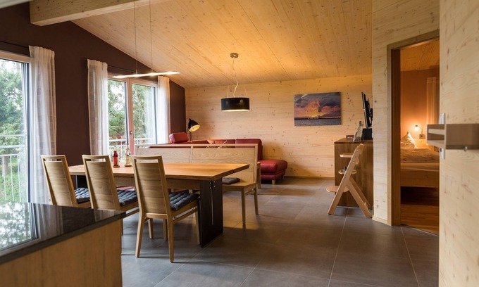 Aue Apartment | Allergy-Friendly Komfort-Ferienwohnung with Free WiFi