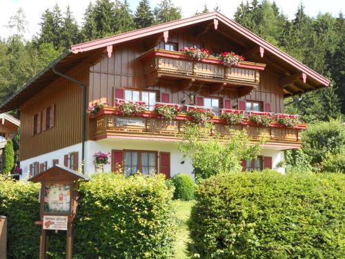 Blindau Apartment | Comfortable Apartment with Breathtaking Mountain Views
