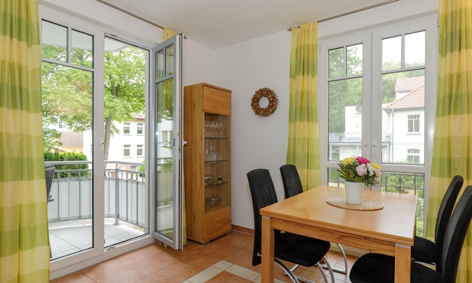 Alt Gaarz Apartment | Stylish 3-Room Apartment for 4 with Oceanfront Views