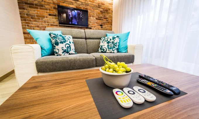 Gizycko Apartment | Top-Rated Oceanfront Apartment with Hot Tub & Breakfast