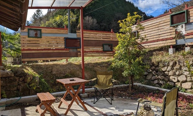 Kibichuo House | Komori Village GH: Nature Retreat with Hot Tub & Garden
