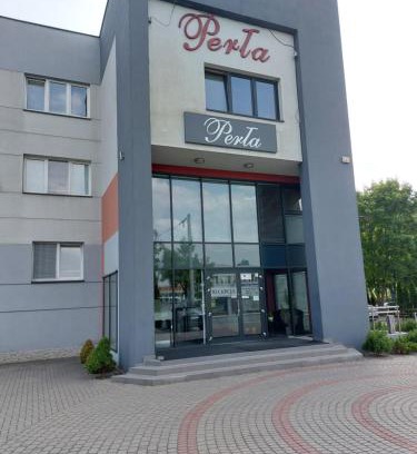 Lomza Hotel | Family-Friendly Kompleks Perła with Accessible Amenities