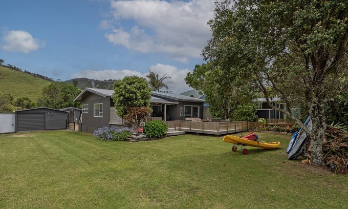 Whiritoa House | Relax at Kon Tiki Retreat - Whiritoa Beach Getaway