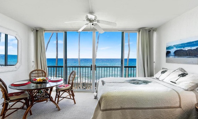 Kahaluu Bay House | Relax at Kona Magic Sands #213 with Pool & Breakfast