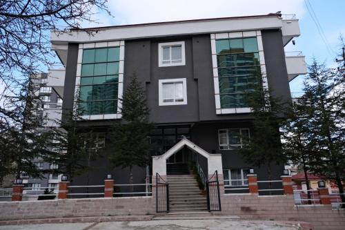 Cankaya Apartment | Budget-Friendly Stay at Konak Suit: Pet & Child Friendly