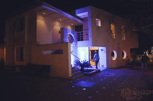 Kolhapur House | Discover Kondekar's Weekend Home: Family and Pet Friendly