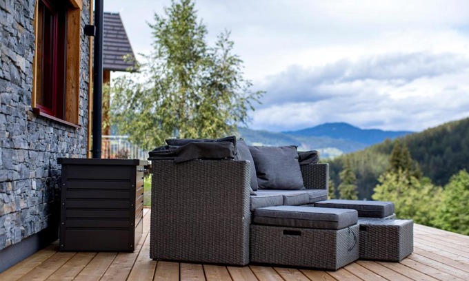 Sankt Georgen am Kreischberg Apartment | Tranquil Konradgut 11: Scenic Views at 1140m Elevation