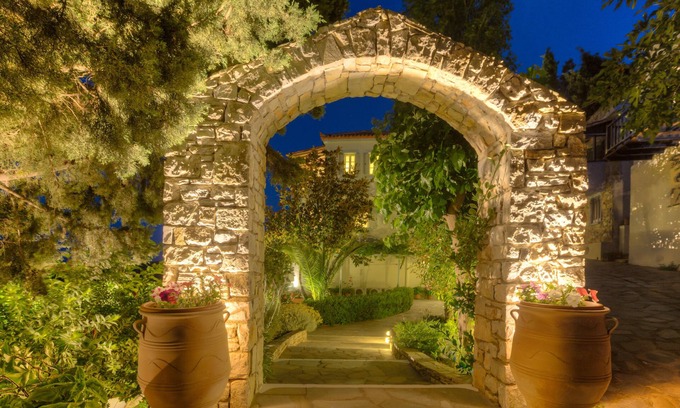Alonissos House | Oceanfront Escape at Konstantina Studios - Guest Rated 10/10