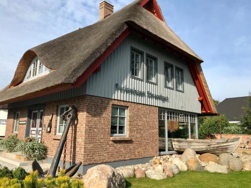 Born auf dem Darss Apartment | Pet-Friendly Kontorhaus by Ferienhaus Strandgut - Rated 9.2
