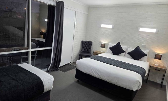 Koo-Wee-Rup Hotel | Eco-Friendly Koo Wee Rup Motel with Family Amenities