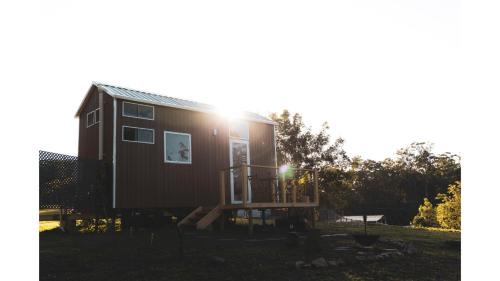 Palmwoods House | Family-Friendly Kookaburra Cabin with High Guest Ratings