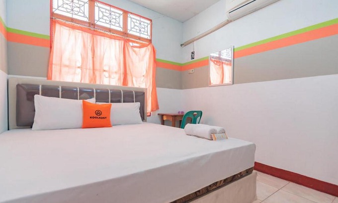 Singkawang House | Budget-Friendly KoolKost near Kridasana Stadium Singkawang