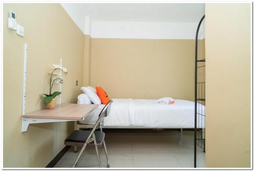 Old Jakarta House | Budget-Friendly KoolKost Near Lokasari Square for Families