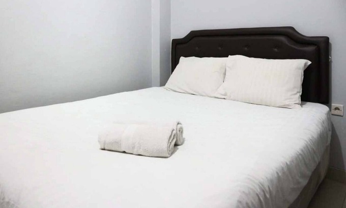Tanjung Duren Utara Hotel | Budget-Friendly Stay at KoolKost, Perfect for Families