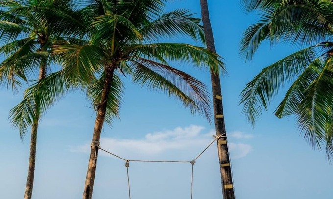 Ko Chang Hotel | Serene Kooncharaburi Resort with Pool & Ocean View