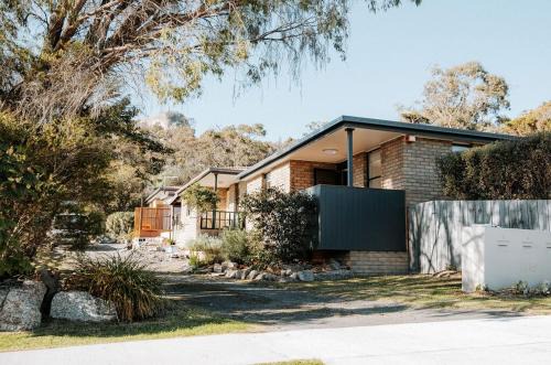 Bicheno House | Kooringal - Your Home by the Ocean in Bicheno