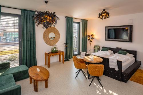 Mikulov Apartment | Family-Friendly Retreat at Oak - Rated 9.7 by Guests