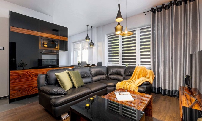 Katowice Apartment | Stylish 1-Bedroom Apartment with Kitchen - Korfantego 63
