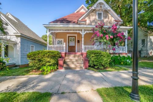 Montgomery House | Highly Rated Kori: Family & Pet Friendly Getaway
