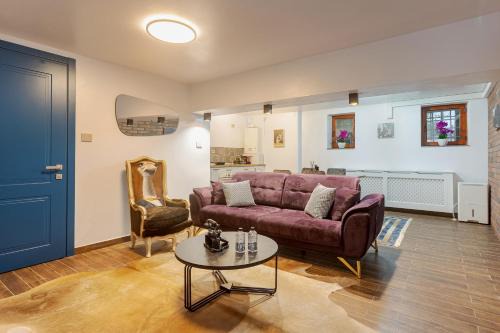 Bistrita Apartment | Top-Rated Kornmarkt Apartments: Pet & Child Friendly Stays