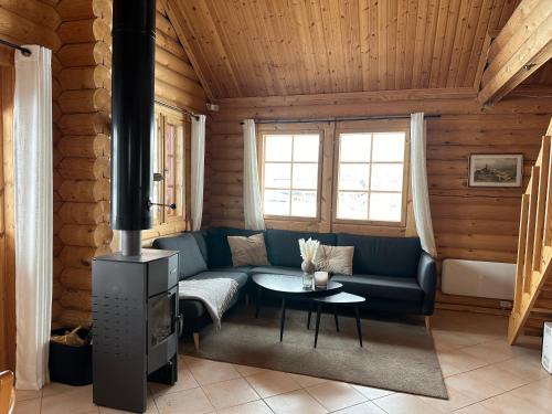 Kilpisjarvi House | Cozy Tømmerhytte: Guest Rated 9.5, Perfect for Families