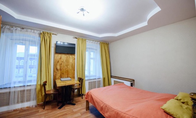 Kostroma Apartment | Budget-Friendly Kostroma Center Apartment - Pet Friendly Stay