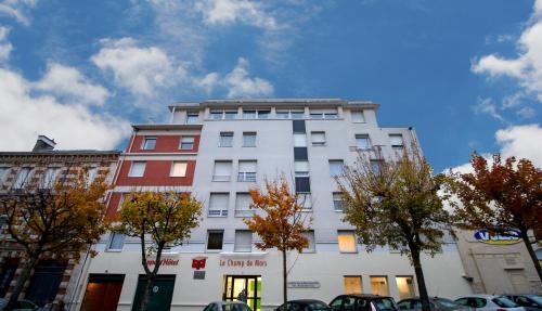 Jamin Apartment | Welcoming KOSY Appart'hôtel Le Champ De Mars in Reims