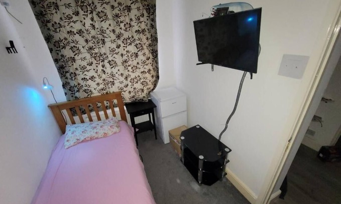 Falconwood and Welling House | Kosy Roomz - Rooms Only