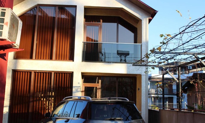Magnetiti Ski Chalet | Budget-Friendly Getaway at KOTEJ UREKI with Kitchen Access