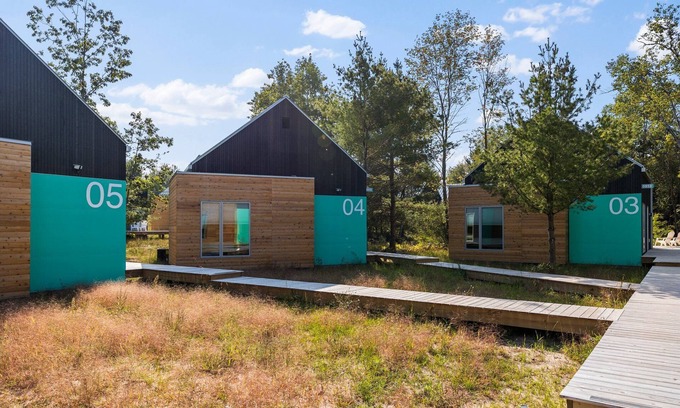 Acme House | Explore KOTI 4: Family-Friendly Scandinavian Cabins Near Traverse