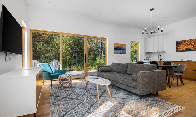 Acme House | Discover KOTI 7: Family-Friendly Cabins near Traverse City