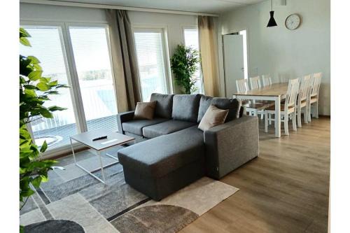 Oulu Apartment | Inviting Kotimaailma Apartments Hoitajanrinne I for Families