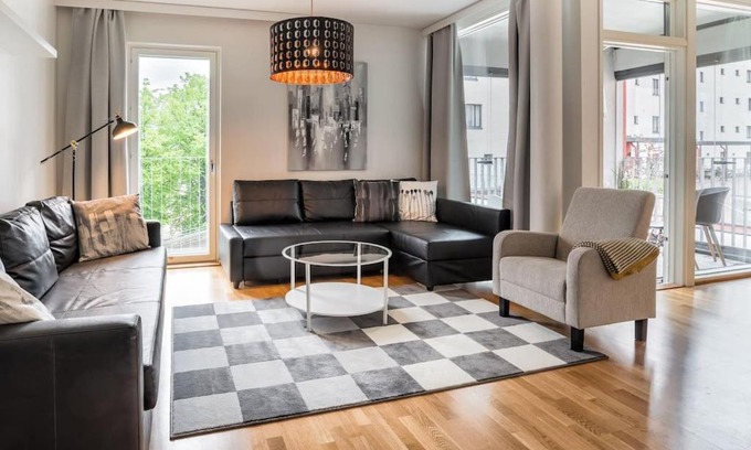 Keskinen District Apartment | Bright 4-Star Kotimaailma Apartment with Sauna in Helsinki