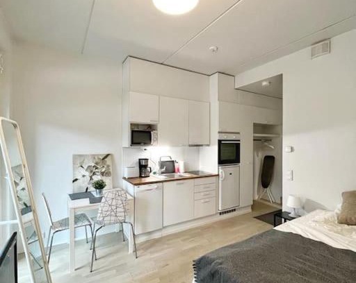 Aviapolis Apartment | Experience Comfort at Kotimaailma - Cozy Studio in Tikkurila