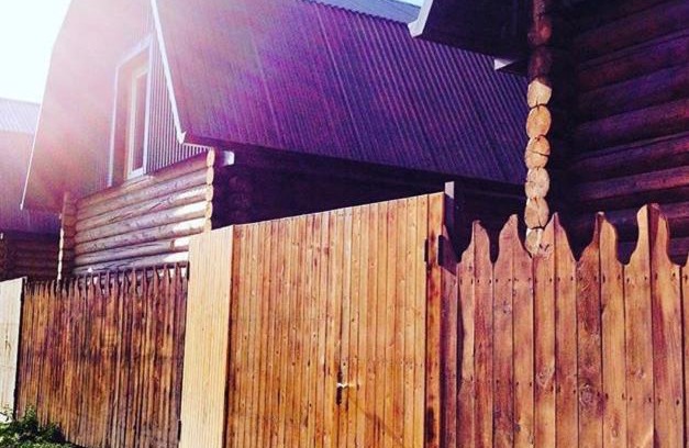 Fiagdonskoe House | Cozy Kottedgi-Fiagdon: Pet Friendly with Kitchen Access