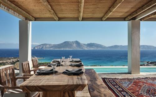 Koufonisia Villa | Discover Koufonisi Villas: Oceanfront Getaway Awaits You