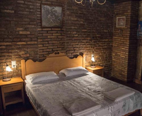 Malevizi Apartment | Discover Koumos Stone Villas: Family-Friendly Retreats