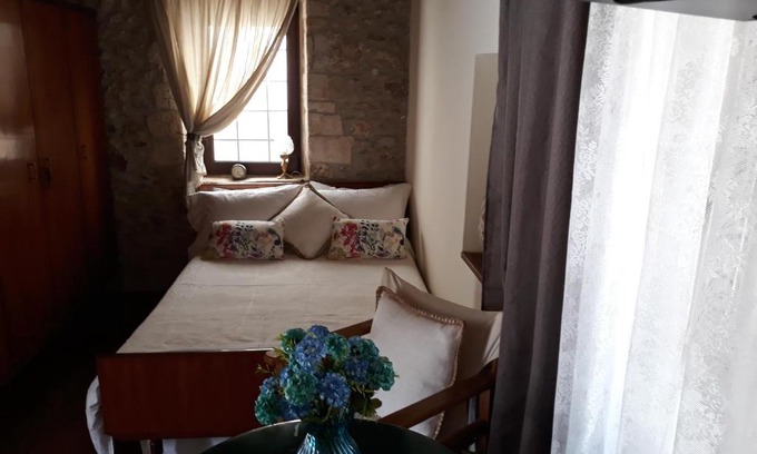 Koutouloufari Ski Chalet | Pet-Friendly Koutouloufari Cretan Cottage - Guest Rated 9/10