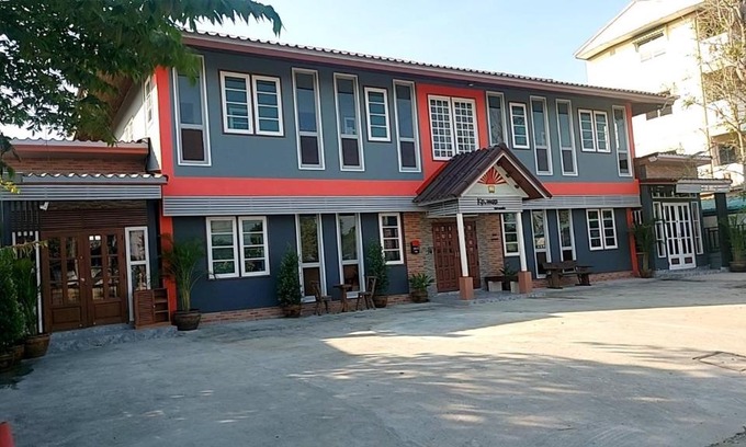 Khum Thong Apartment | Kid-Friendly Kp. Place Luang Phaeng - Guest Rated 9.5/10
