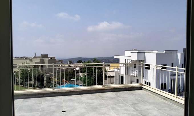 Kfar Vradim Villa | Discover כפר ורדים: Family-Friendly Retreat with Pool