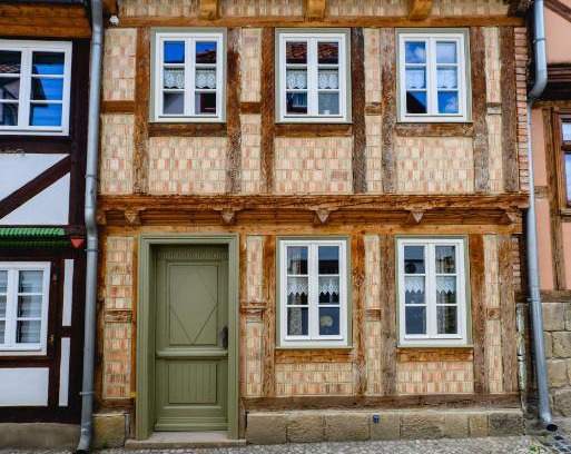 Quedlinburg Apartment | Top-Rated Kramerstube: Family-Friendly Retreat with 9.8/10 Score
