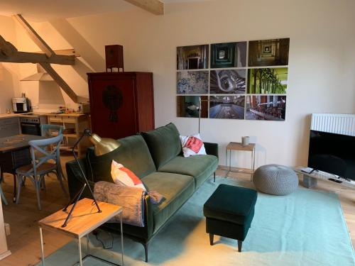 Wunsdorf Apartment | Experience Kranichhof: Pet-Friendly Oceanfront Retreat